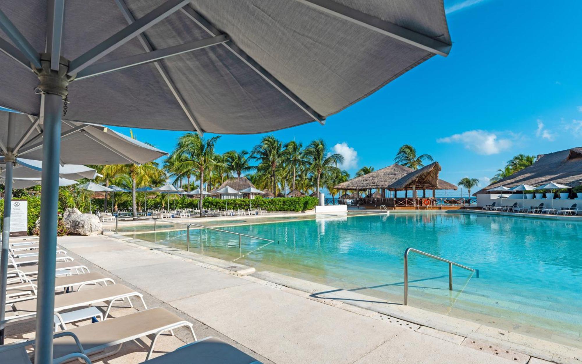 Intercontinental Presidente Cancun Resort Exterior photo